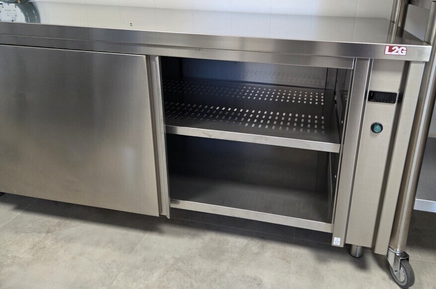 TABLE RECHAUFFE OUVERTE